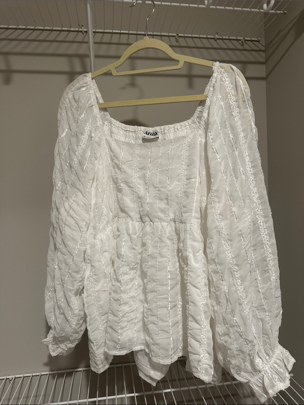 ARULA White Textured Puff-Sleeve Square-Neck Blouse